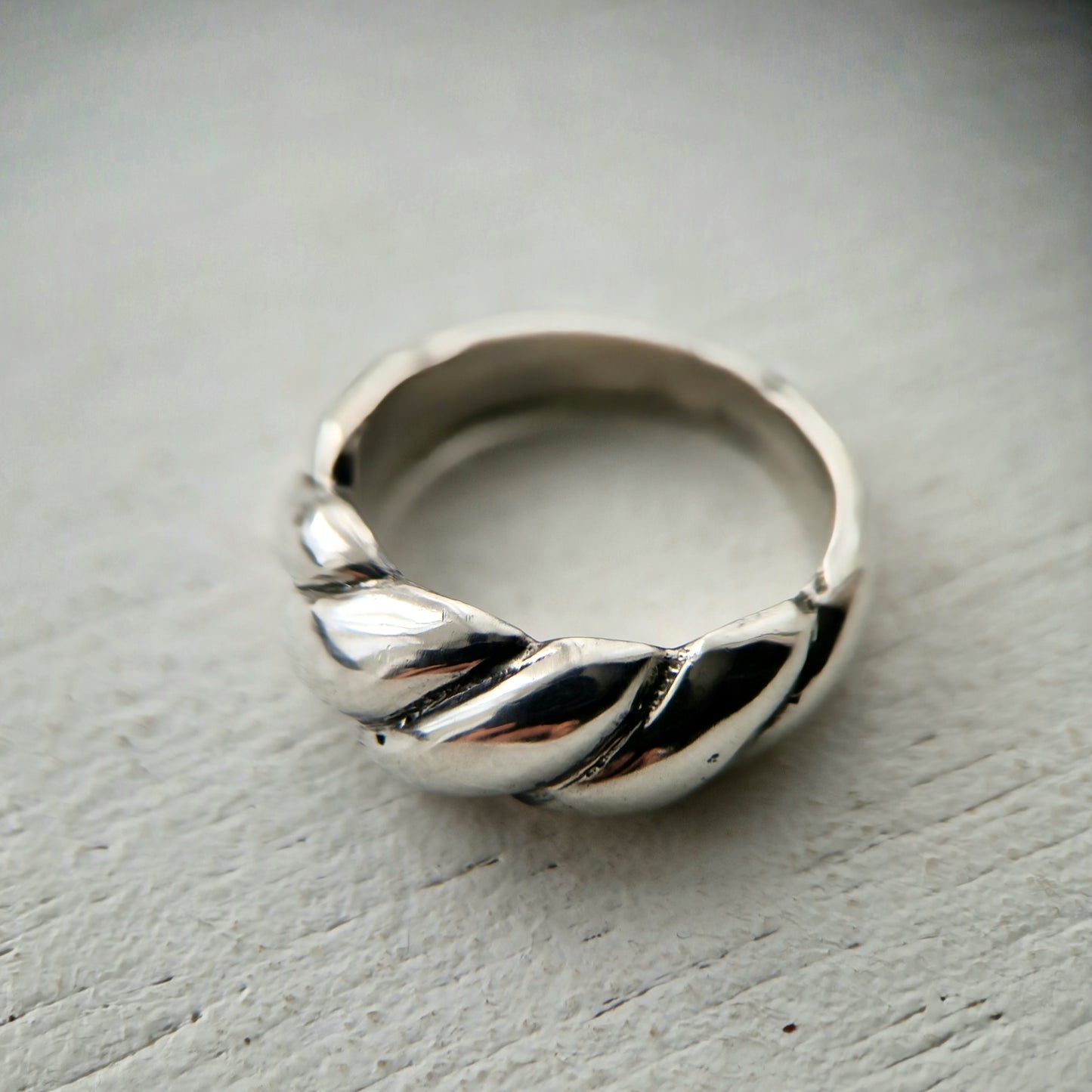 Twist Ring