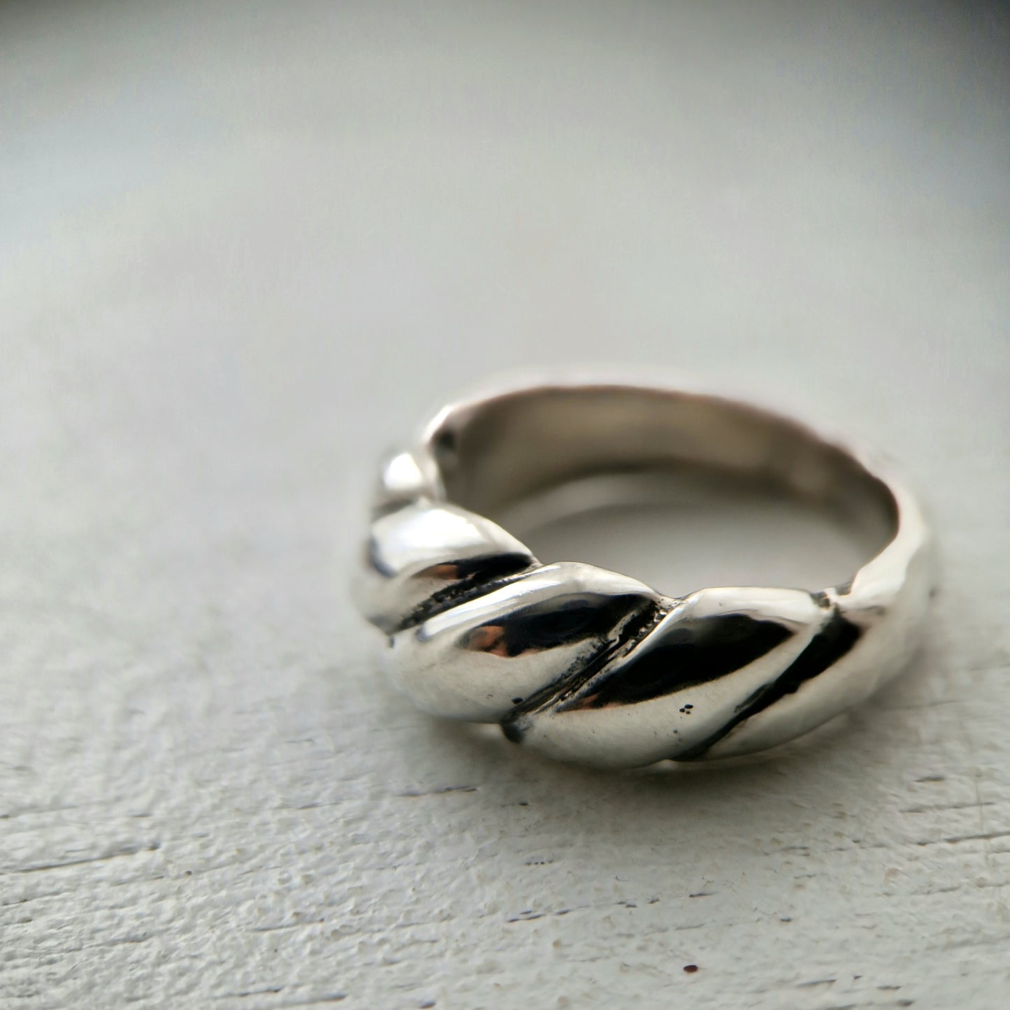 Twist Ring