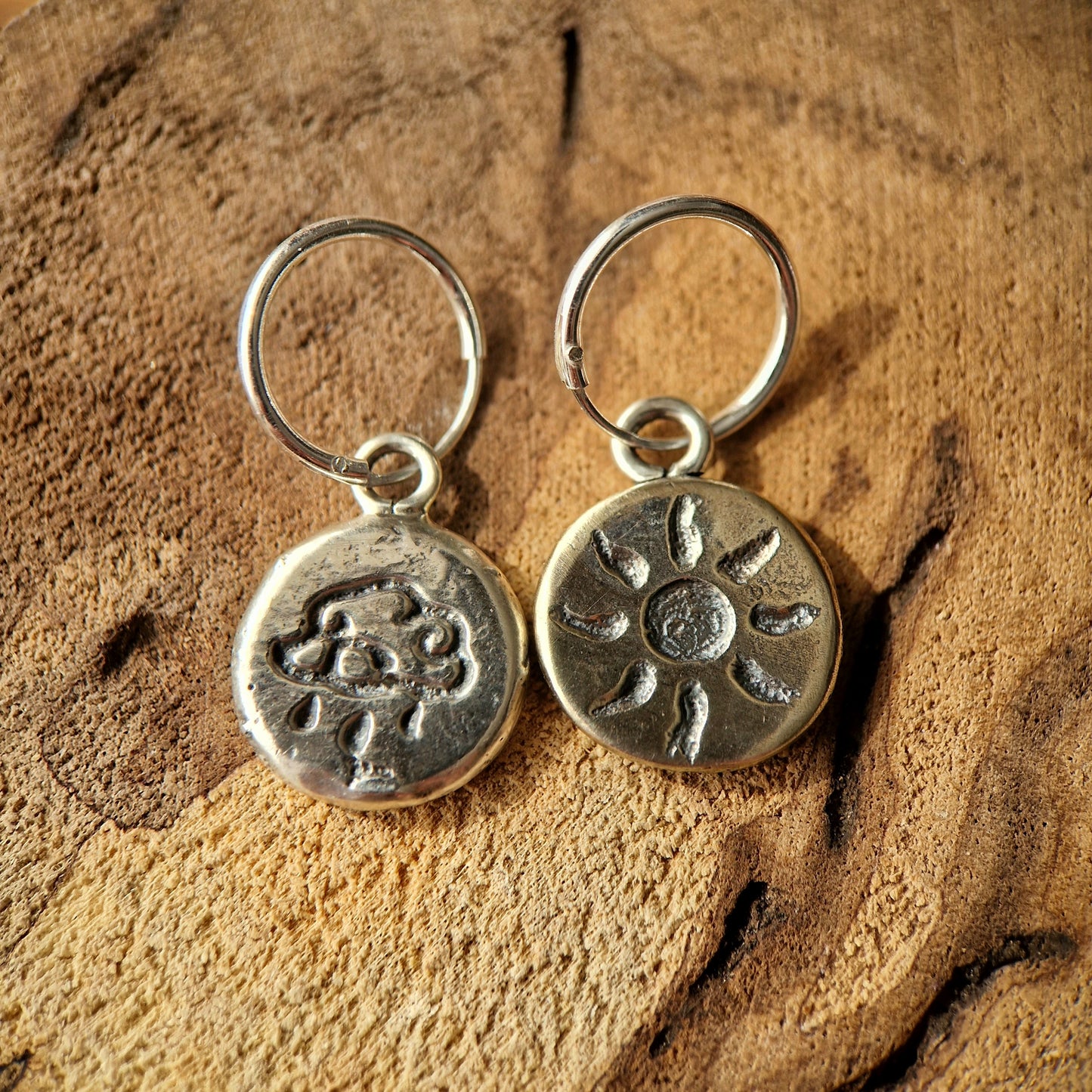 Reversible Sun and Cloud Drops